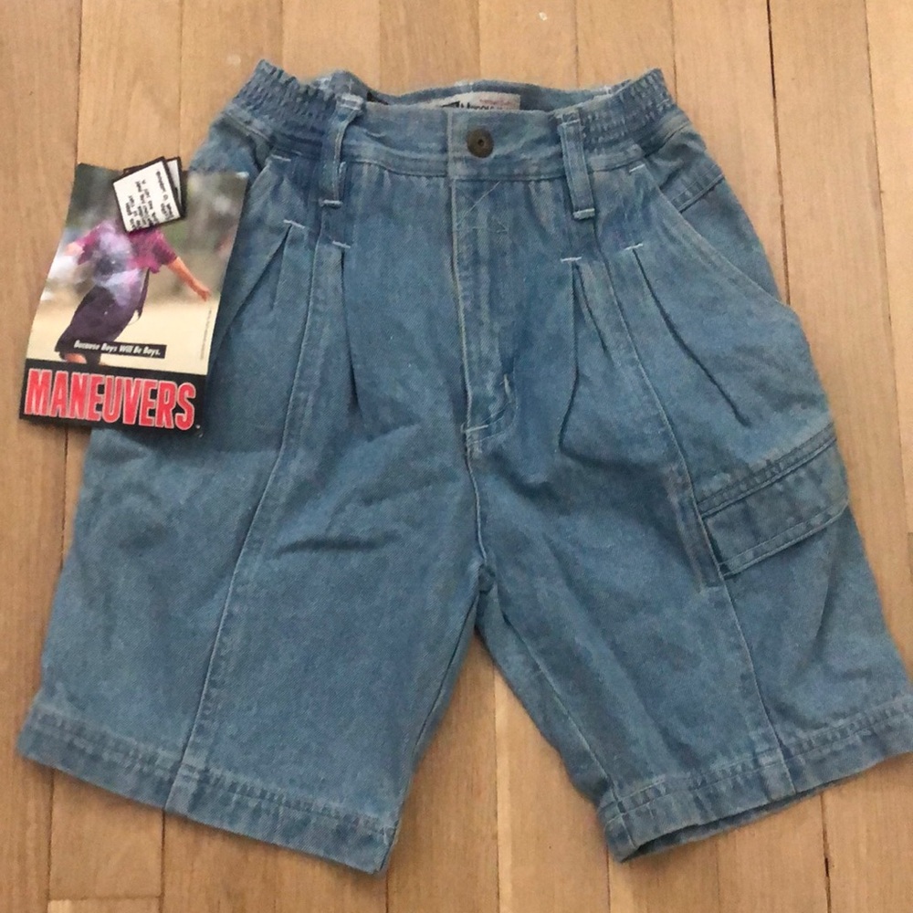 Maneuvers Vintage 1980s Boys Jean Shorts NWT